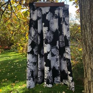 Black and white floral Ardene midi skirt